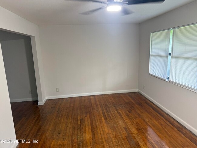 Building Photo - 7244 Sandhurst Rd S