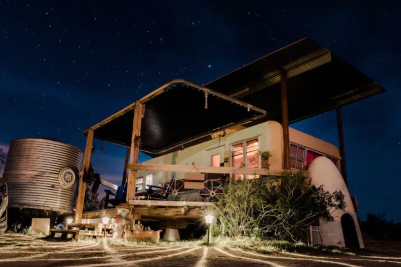 Building Photo - 888 Joshua Tree