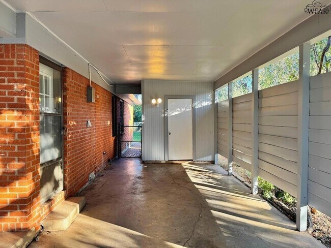 Building Photo - 4503 McCrory Ave