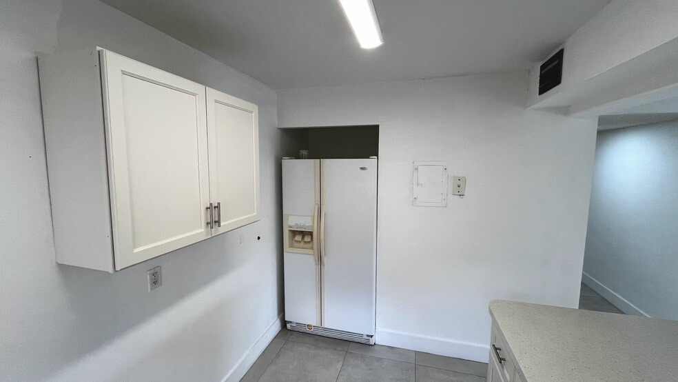 Building Photo - 7745 SW 86th St