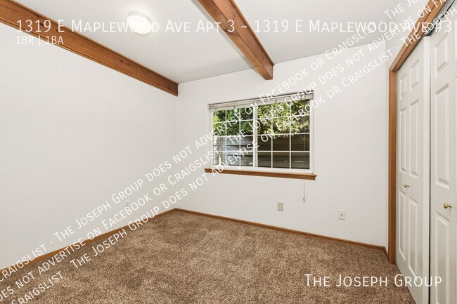 Building Photo - 1319 E Maplewood Ave