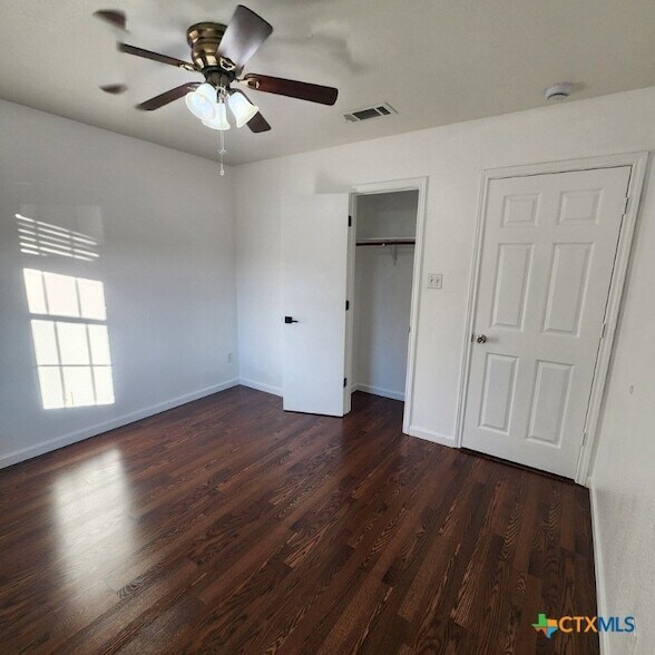 Building Photo - 1111 Travis Cir