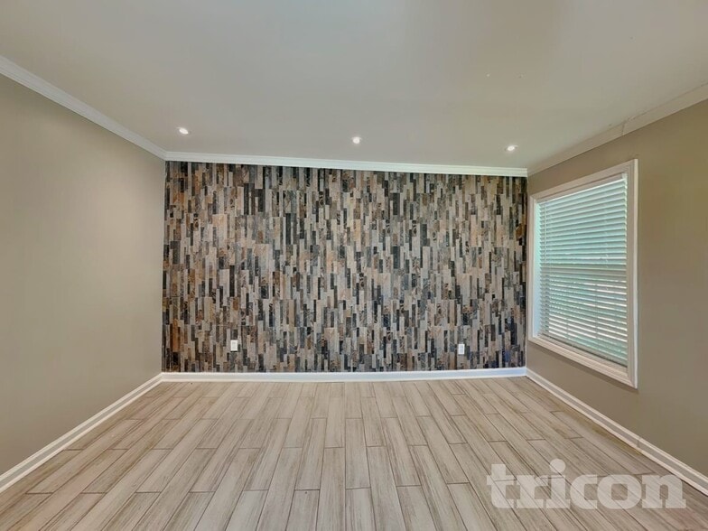 Building Photo - 1806 Dalton Way
