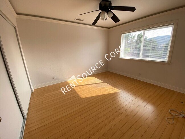 Building Photo - 43328 Lookabout Rd