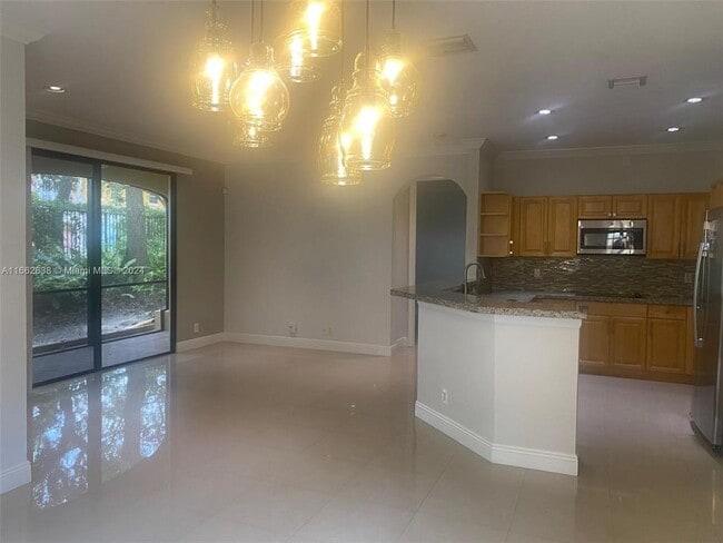 Building Photo - Passion Vine Circle, Weston, FL 33326 - 3 ...