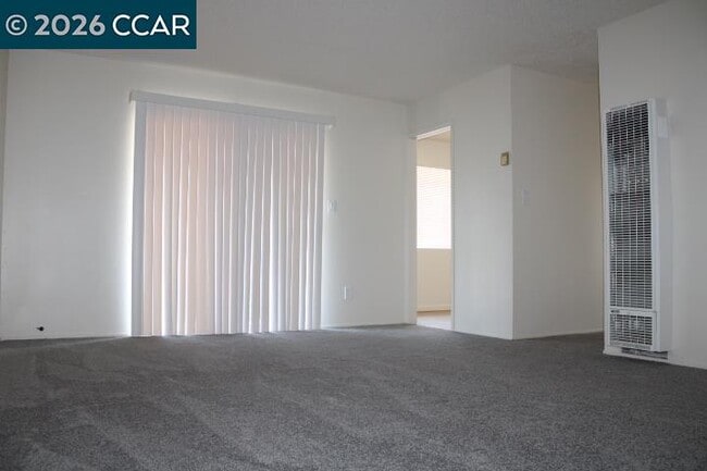 Building Photo - 615 Lexington Ave