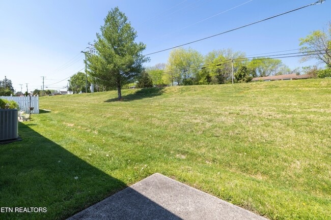 Building Photo - 7037 Wakan Ln