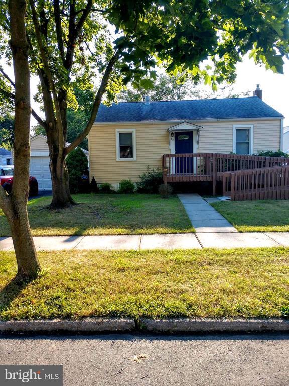 Primary Photo - 83 Edison Rd