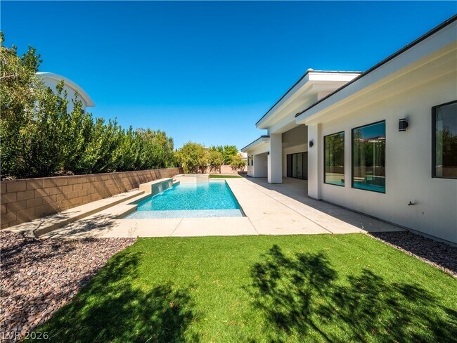 Building Photo - 7447 Yonie Ct