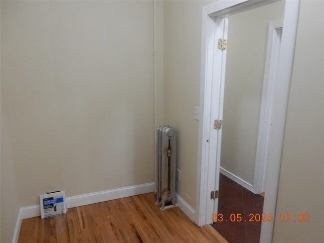 Building Photo - 402 Union Ave