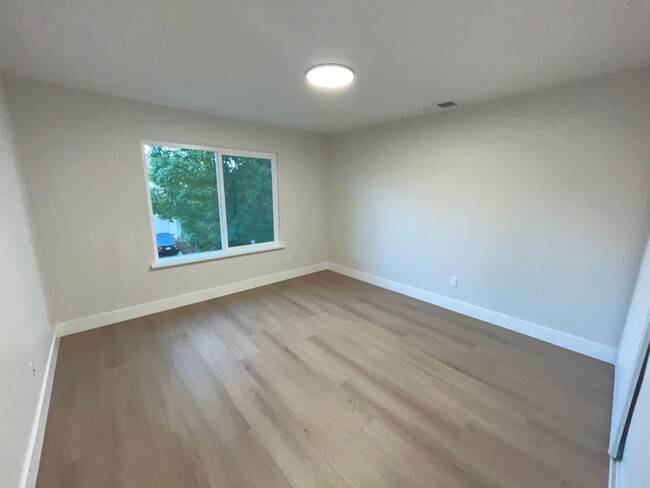 Building Photo - Fully Remodeled with Many Upgrades, A Must...