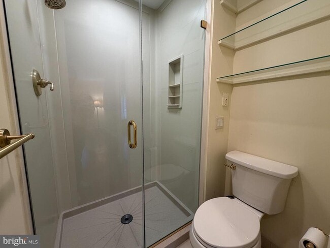 Building Photo - 814 Pritchard Pl