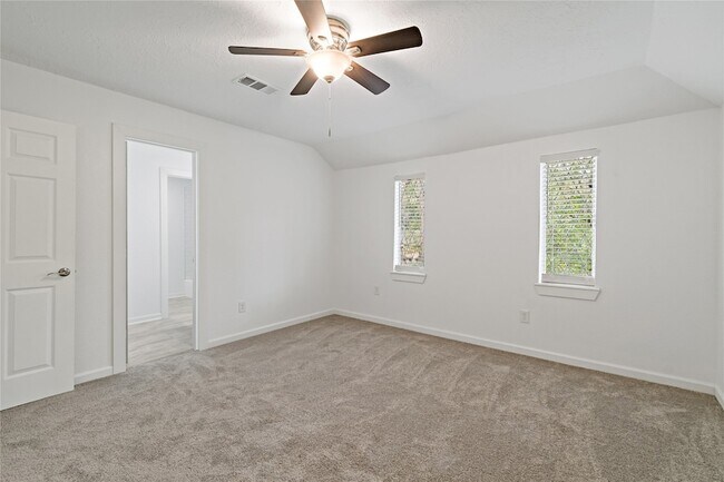 Building Photo - 5303 Lookout Mountain Dr