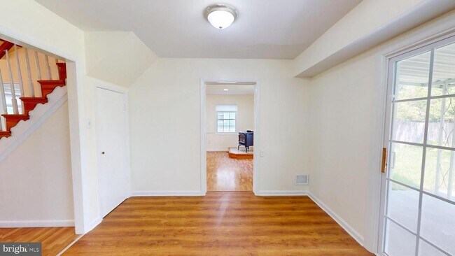 Building Photo - 4025 Chelmont Ln