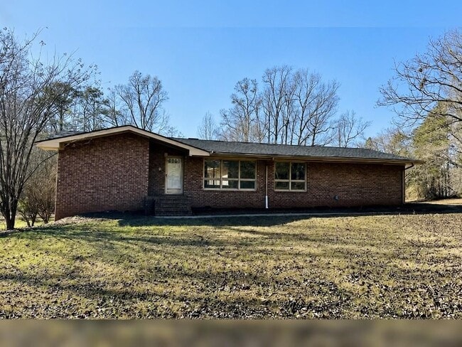Building Photo - 1033 GA-155 N