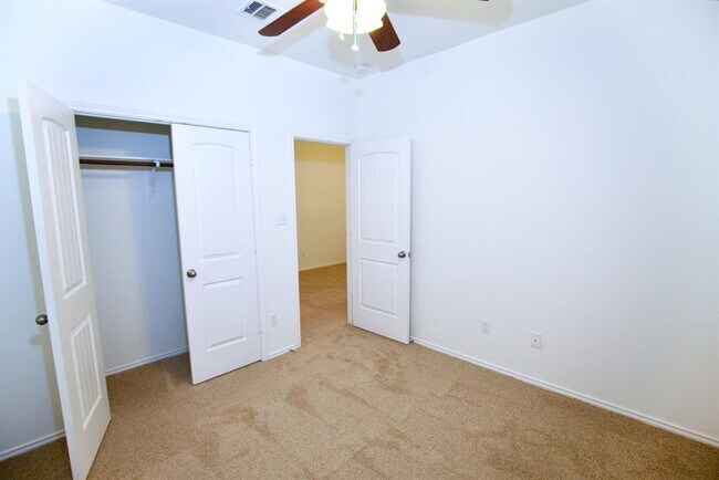 Building Photo - 264 Vermillion Marble Trail