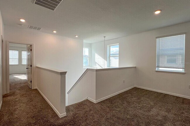 Building Photo - 15589 Willow Arbor Cir