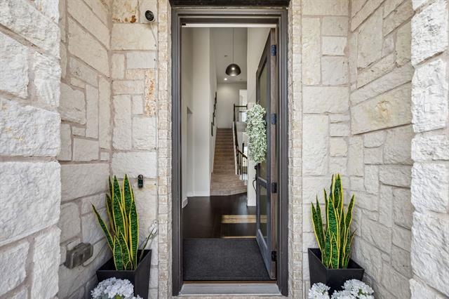 Building Photo - 7704 Krause Springs Dr