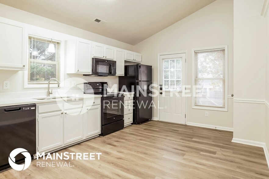 Building Photo - 4680 Murray Rd