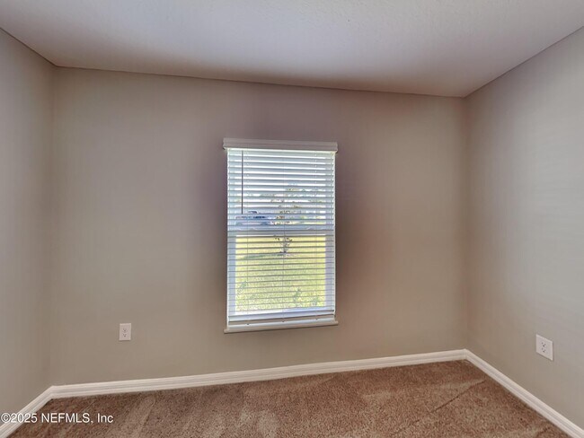 Building Photo - 42 Rickenbacker Dr