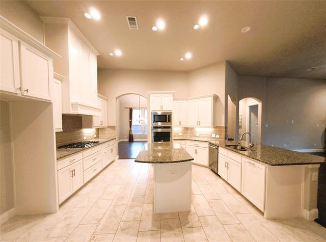 Building Photo - 1616 Silla Dr