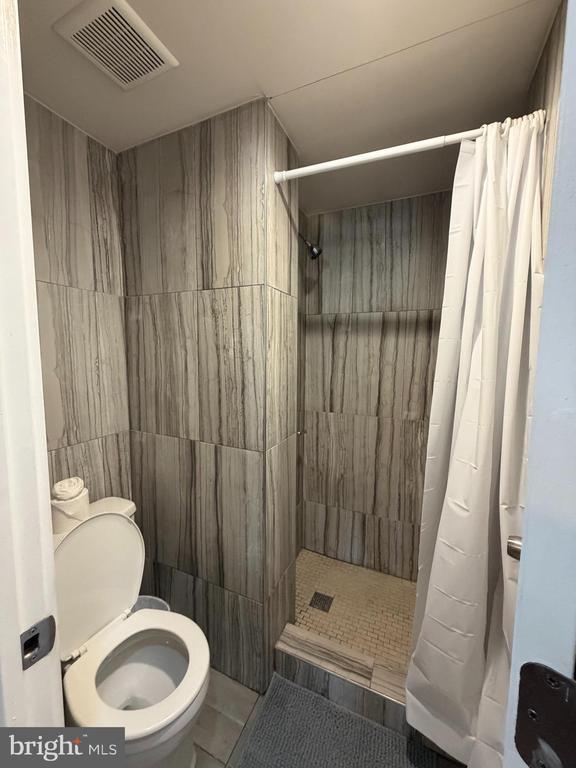 Building Photo - 7105 Rising Sun Ave