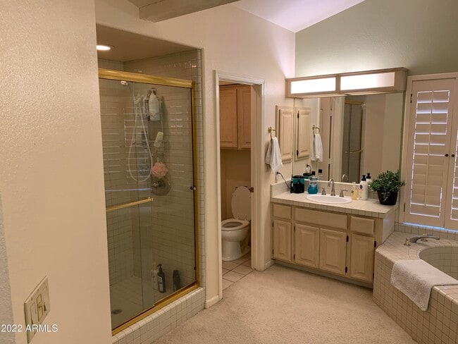 Building Photo - 6283 W Lone Cactus Dr