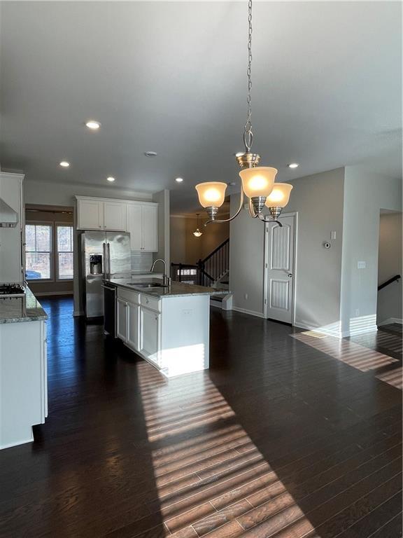 Building Photo - 581 Sunset Park Dr