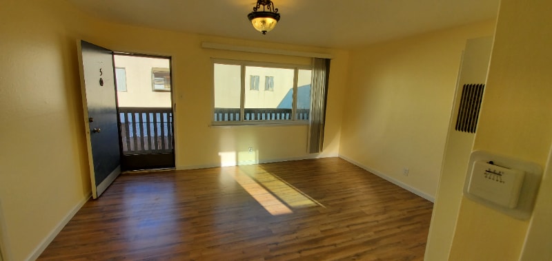 Building Photo - 1123 Chula Vista Ave