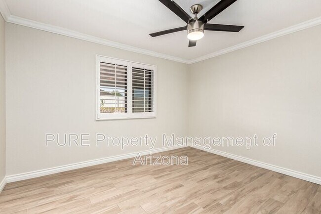 Building Photo - 6884 E Kings Ave