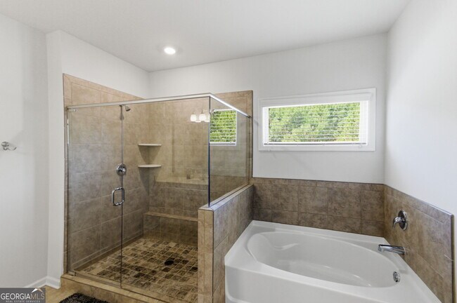 Building Photo - 1415 Dahlia Dr