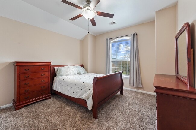 Building Photo - 1239 Maple Ace Dr