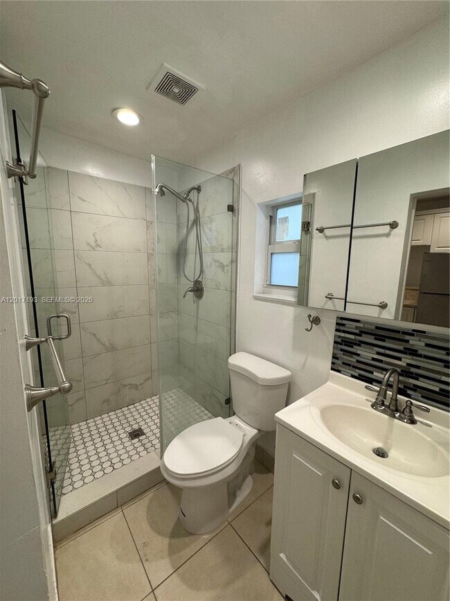 Building Photo - 235 SW 64th Ave