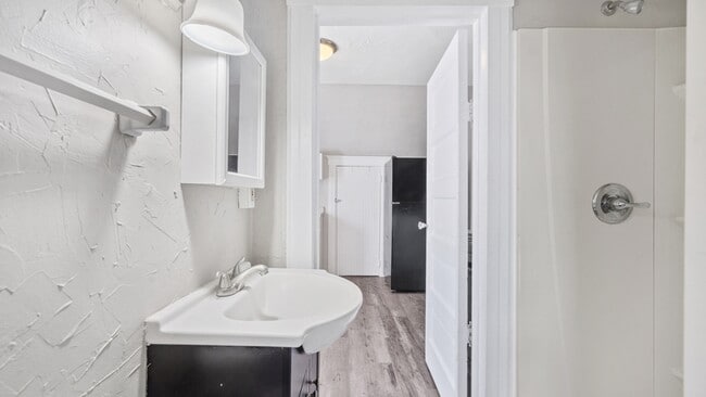 Building Photo - 1861 5th St