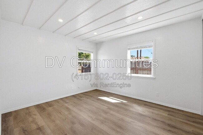 Building Photo - 47793 Harris St