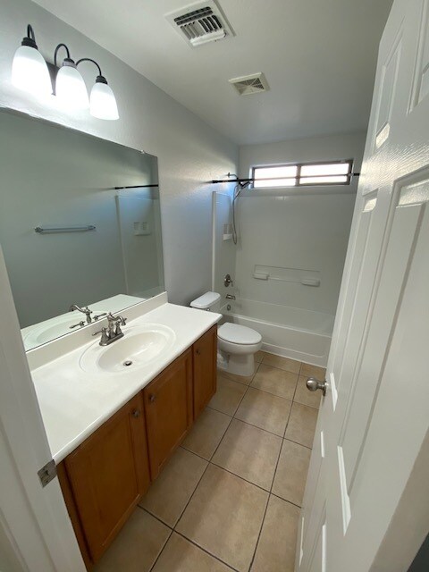 Building Photo - 43584 W Arizona Ave