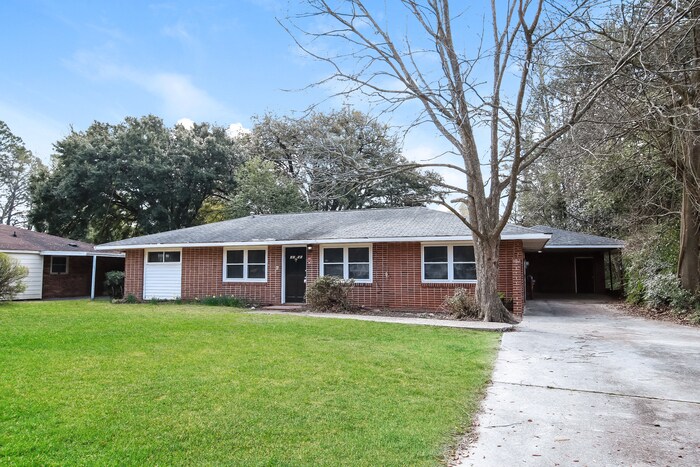 Building Photo - 2250 Darlington Dr