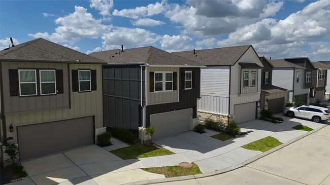 Building Photo - 3830 Singing Coast Path