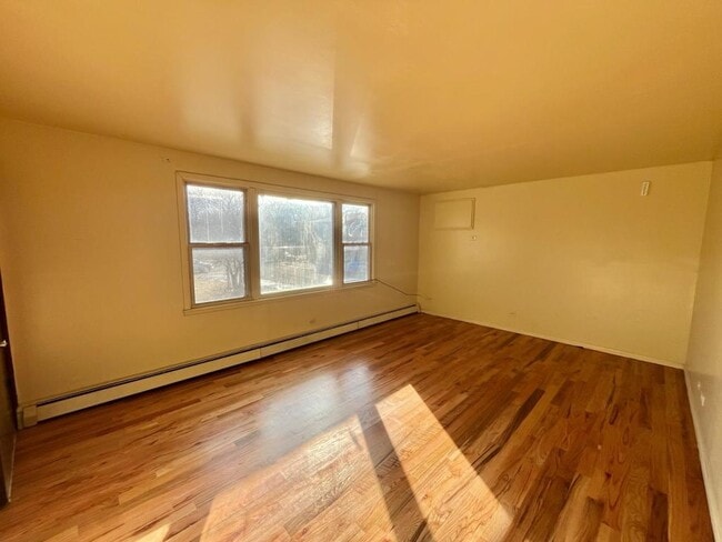 Building Photo - 13507 Seeley Ave