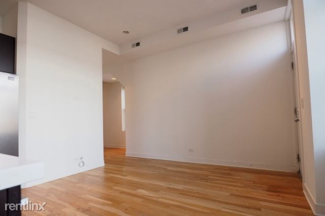 Building Photo - 1 br, 1 bath Condo - 1919 W Armitage Ave