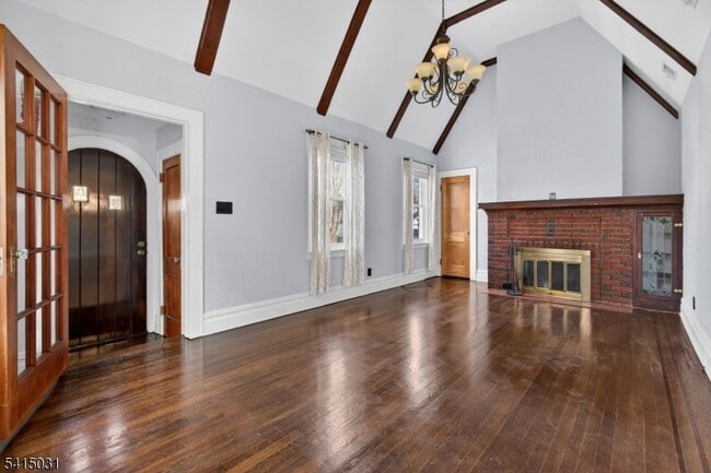 Building Photo - 2096 Lentz Ave