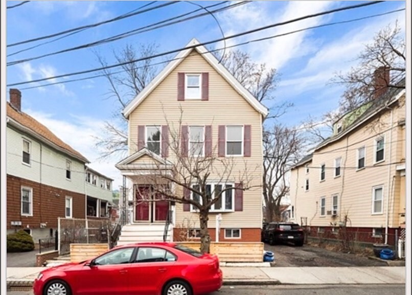 Primary Photo - 92 Flint St