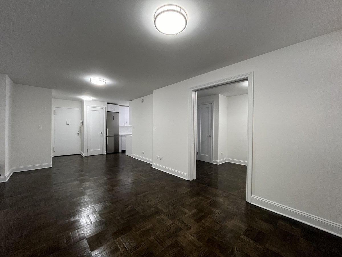 Building Photo - 96 Fifth Avenue