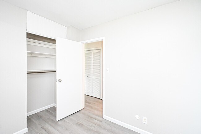 Building Photo - 2530 Bellfield St