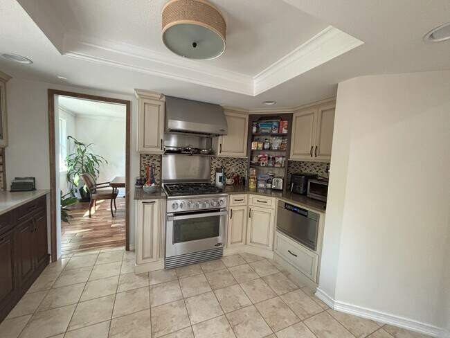 Building Photo - 17927 Ridge Lake Dr