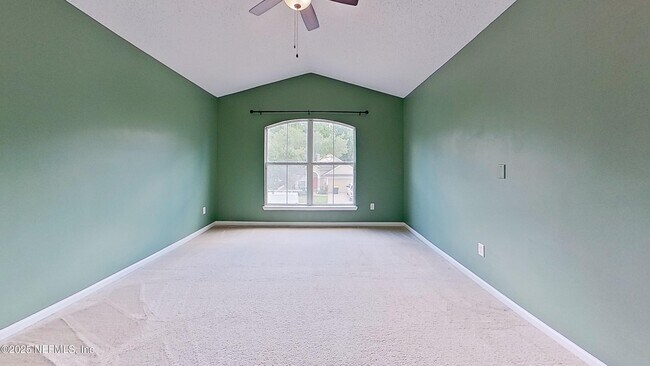 Building Photo - 14482 Falling Waters Dr
