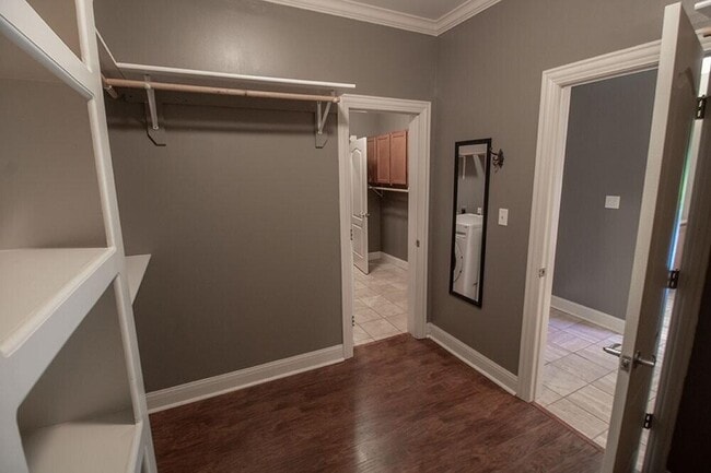 Building Photo - 5702 Thornbrook Pkwy