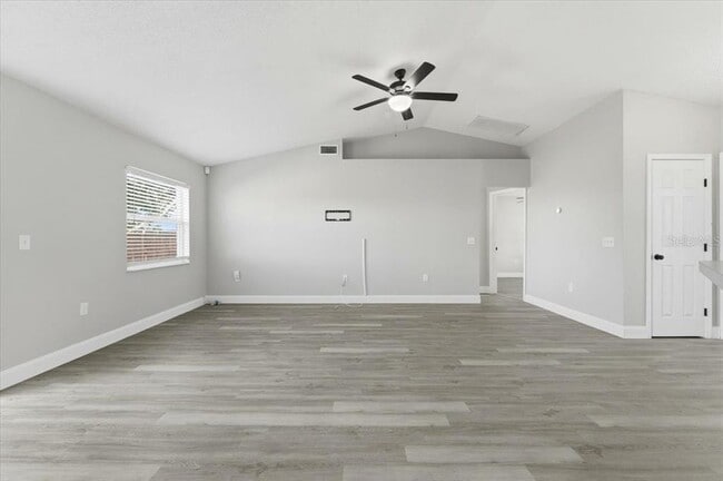 Building Photo - 985 Highland Crest Cir