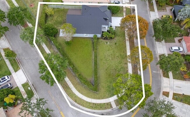 Building Photo - 1381 NW 144th Ave