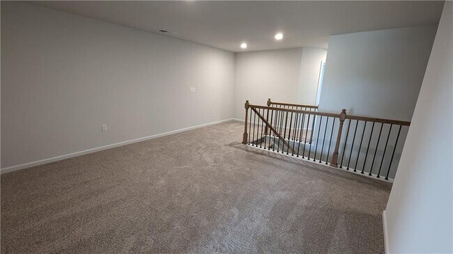 Building Photo - 840 Pt Pl Dr